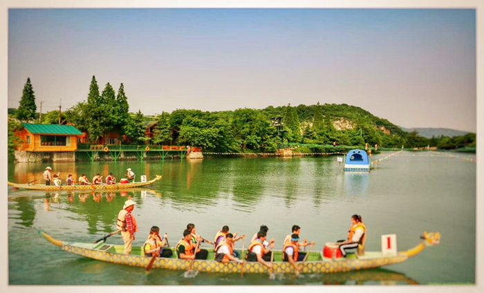 1558678571100492.jpg 拓展活動(dòng)-劃龍舟