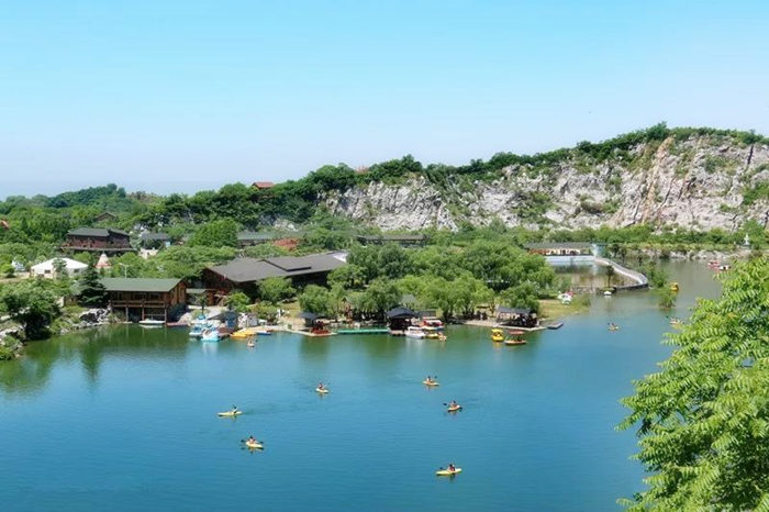 1559979964126664.jpg 牛仔風(fēng)情度假村夏令營