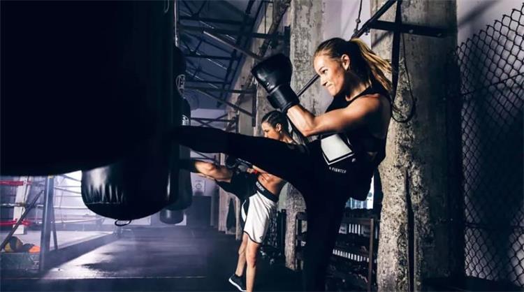 拳擊比賽 1-20010Z94J1Y5.jpg