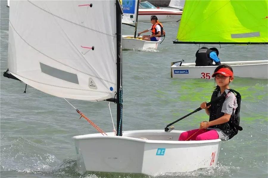 泛舟觀光 泛舟觀光