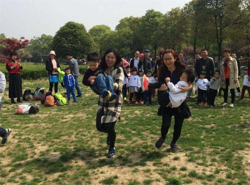 親子游戲 親子旅游團(tuán)建拓展