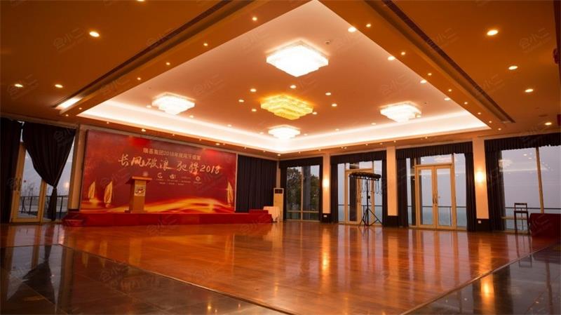 太湖水星游艇俱樂部 大廳.jpg