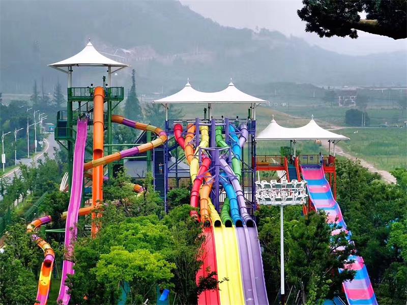 溪谷漂流河 a9aa12b2-6514-48b6-8f5b-bd8dfd620056.jpg