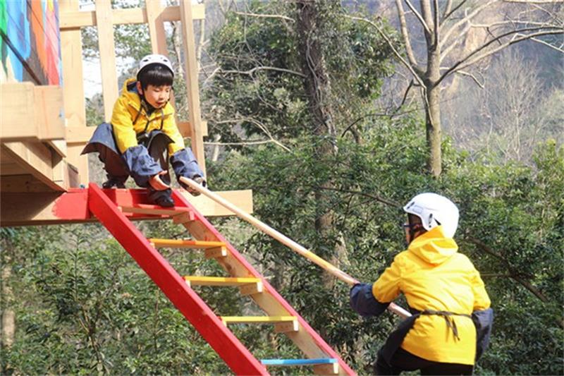 樹(shù)屋夏令營(yíng) b9cca34d1c7449f5b68303bb88bf4b0a_th.jpg