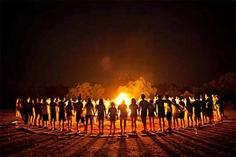 篝火晚會(huì) 篝火晚會(huì)活動(dòng).jpg