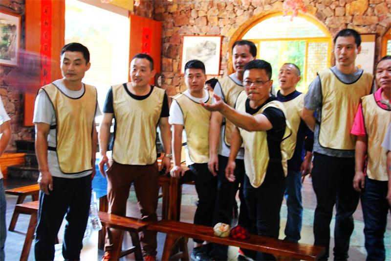 ���ΈF(tu��n)�����