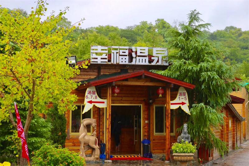 蘇州牛仔旅游團(tuán)建 蘇州太湖牛仔度假村拓展活動