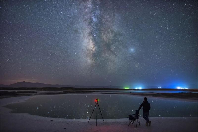 ���ΈF������