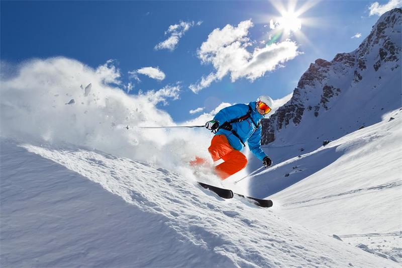 1612696555138157.jpg 滑雪.jpg