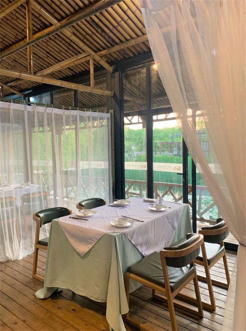 1614503603756929.jpg 森林里野奢溫泉度假酒店.jpg