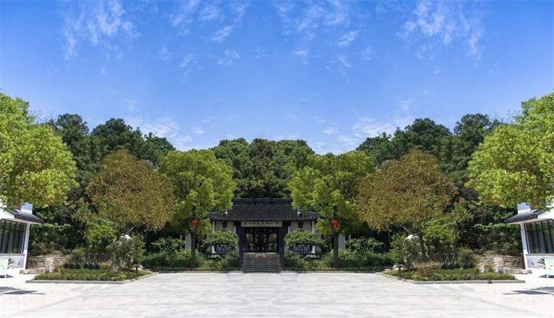 天池山旅游團(tuán)建 天池山景區(qū)