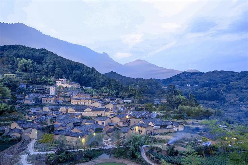 1630032052117554.jpg 江浙滬旅游團(tuán)建.jpg