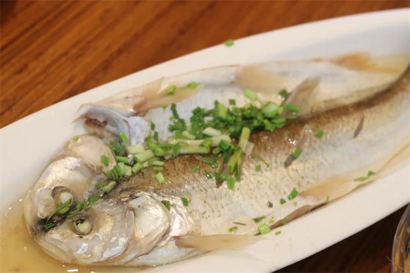 1630981717242268.jpg 太湖三白.jpg